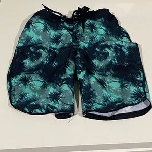 Boys Art Class swim trunks size 7